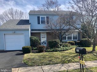 353 Peachtree Dr, Jenkintown, PA 19046