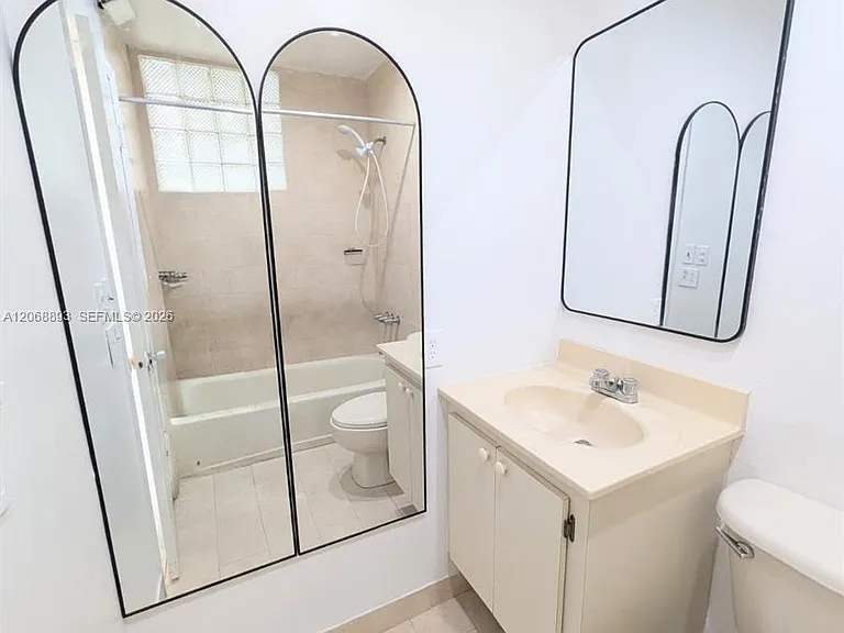 21 SW 109th Ave #B5 — Photo 9
