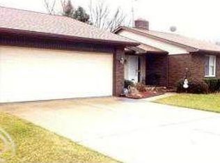 31340 Sikon Rd, Chesterfield, MI 48047