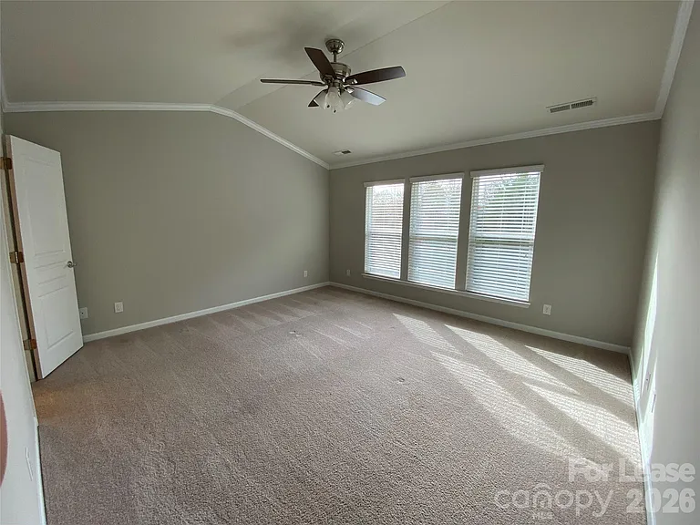 15630 Canmore St — Photo 10