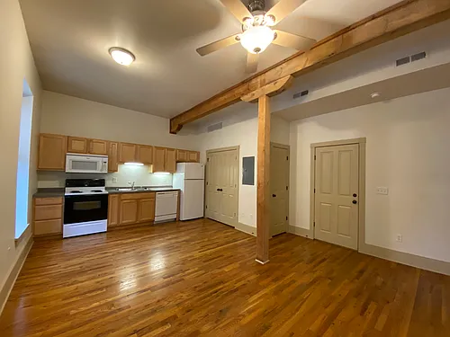 1085 Main St #2B Photo 1