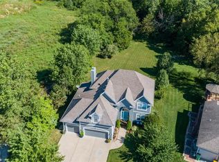 4001 SW Flintrock Dr, Lees Summit, MO 64082