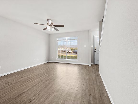 4th image of 2117 Schwald Rd