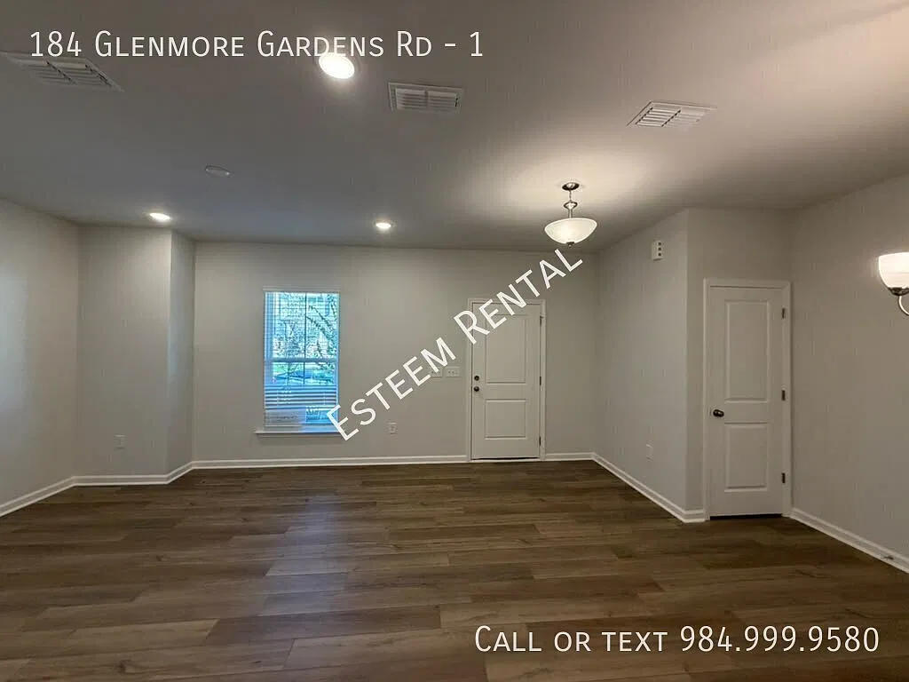 3 bed, 2.5 bath, 1955 sqft, $1,995 — Photo 4