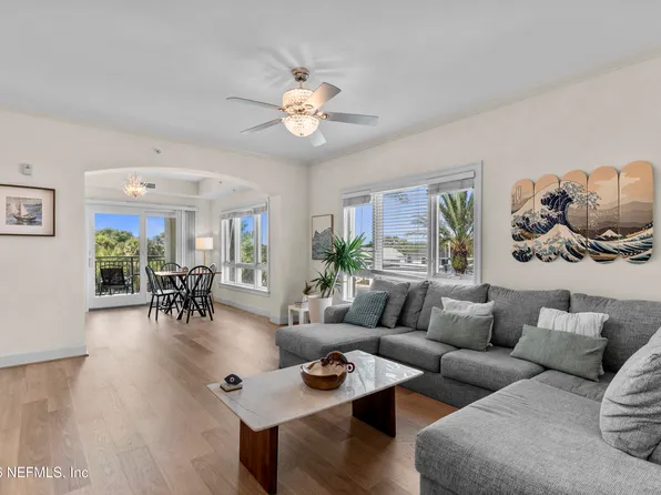 525 3rd St N APT 301, Jacksonville Beach, FL 32250