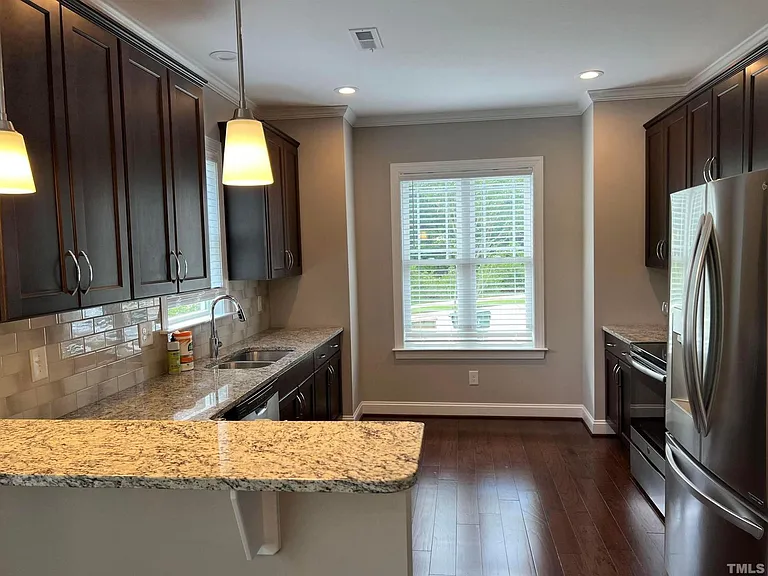 555 Mariah Towns Way — Photo 3