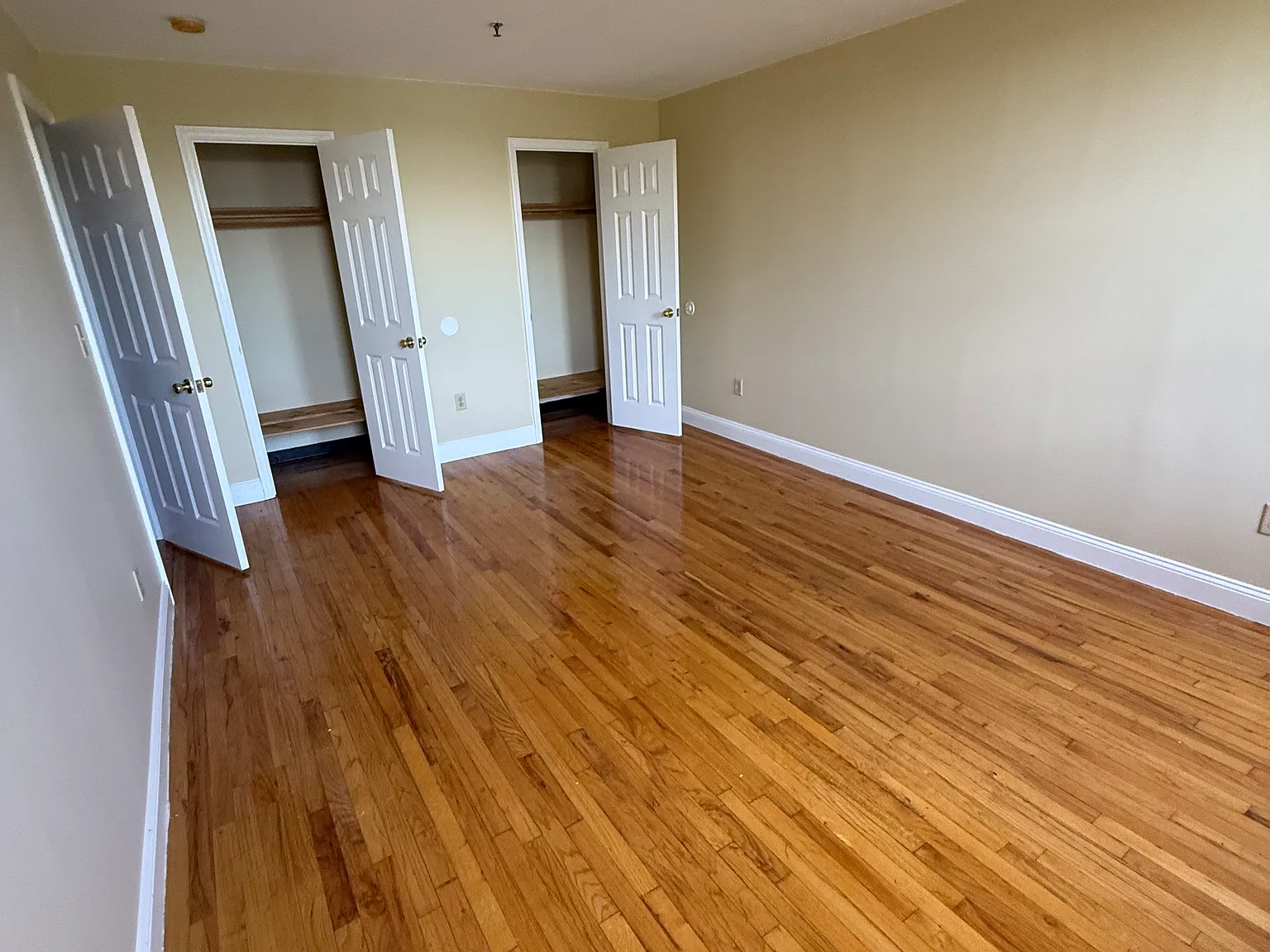 1 bed, $2,600 — Photo 4