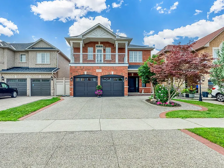 2564 N Ridge Trl — Photo 2
