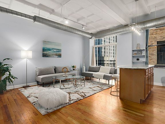 2nd image of 1307 S Wabash Ave APT 408