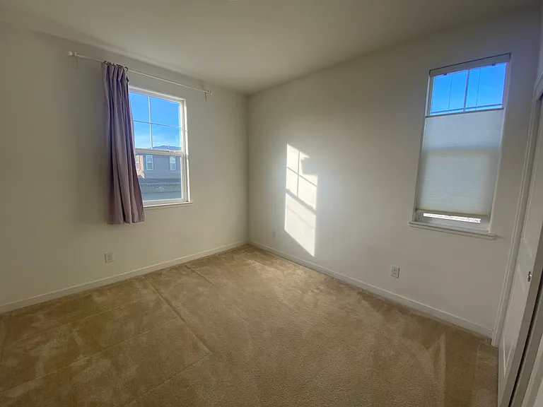 2339 Spitfire Way — Photo 9