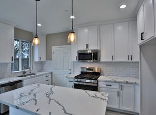4003 11th Ave, Sacramento, CA 95817