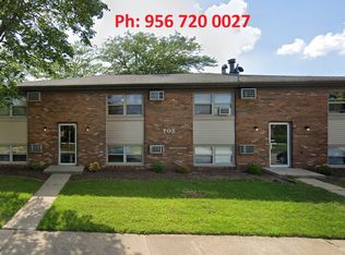 705 Fairmont Dr #7, Bloomington, IL 61704