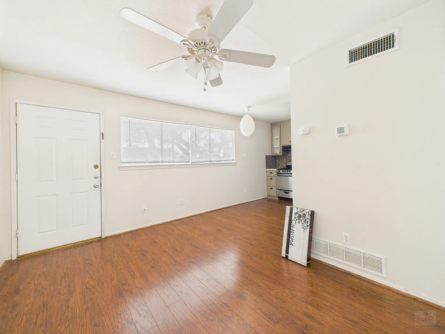 803 W 28th St Apt 202 — Photo 4