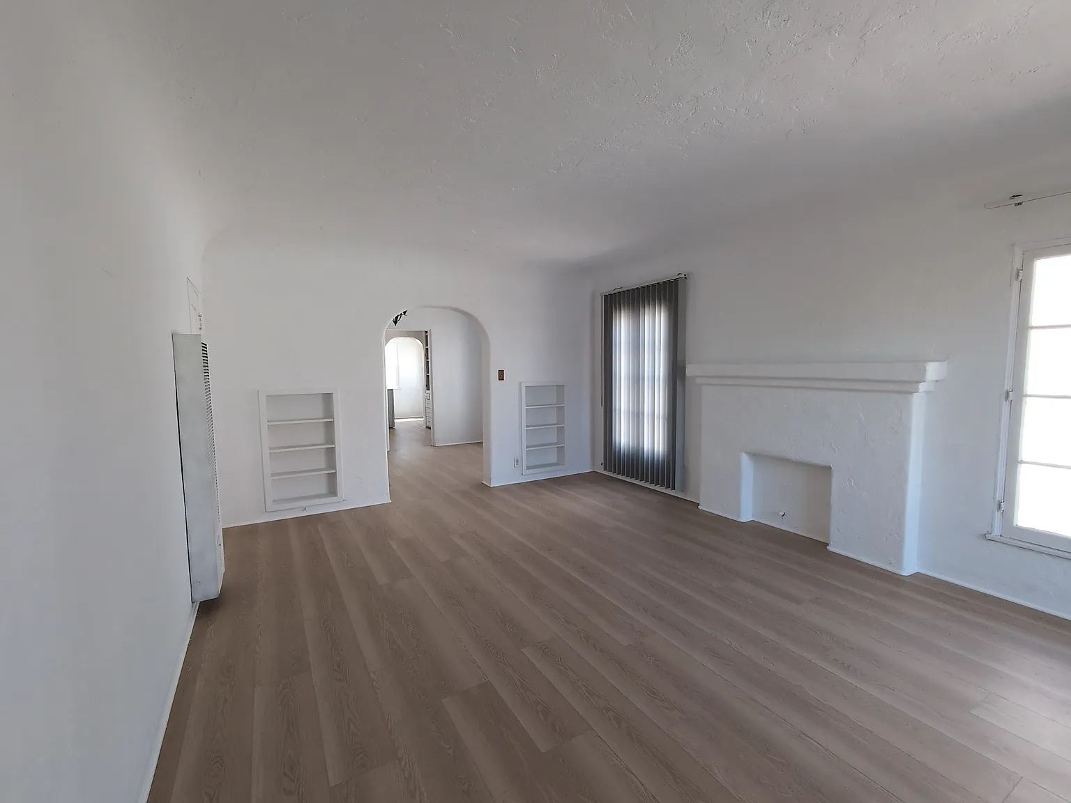 2 bed, 1250 sqft, $2,990 — Photo 2