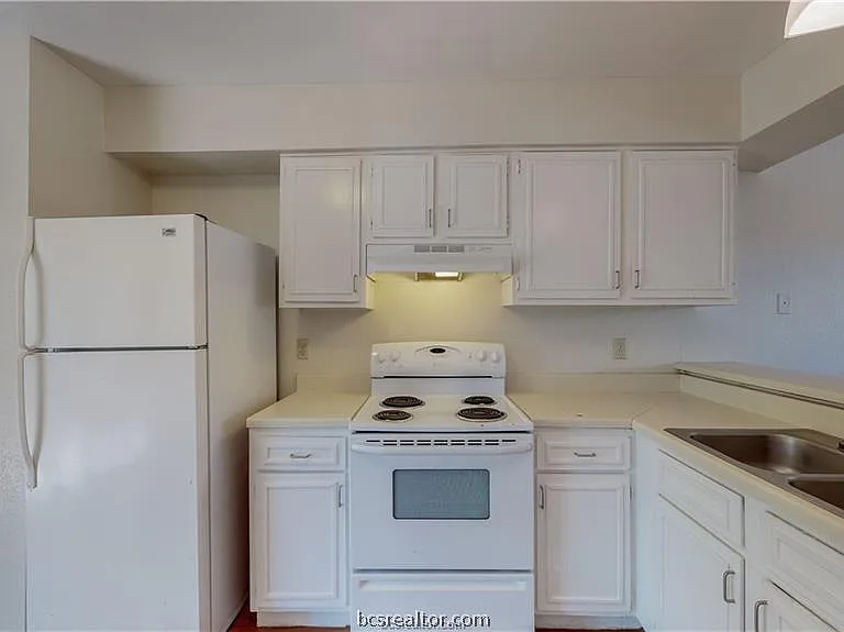 307 Manuel Dr #C — Photo 6