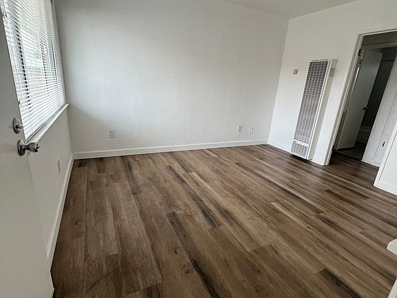 4th image of 118 N Sierra Vista St APT C