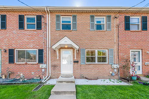 154 Montgomery Ave Photo 1