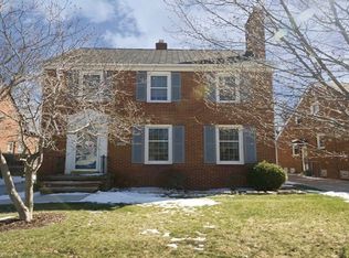 1515 Bunts Rd, Lakewood, OH 44107