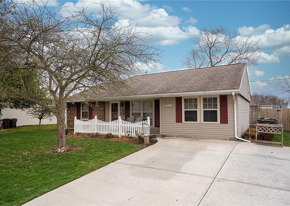 1st image of 2041 Commonwealth Dr