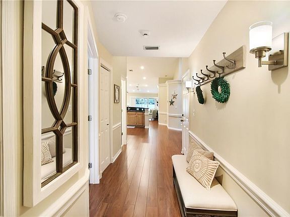 4th image of 7436 Pinewalk Drive #7436