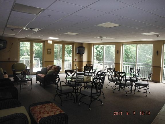 5th image of 1700 Riverwoods Dr