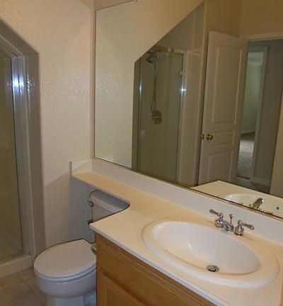 4th image of 1829 Hyde Park Ln