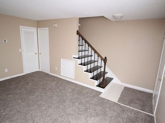 4th image of 5331 Matthews Dr