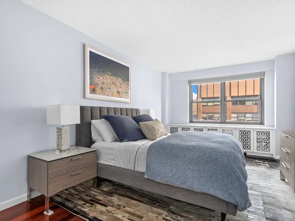 132 East 35th Street image 5 of 8