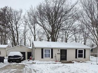 945 Maple Dr, Lake Odessa, MI 48849