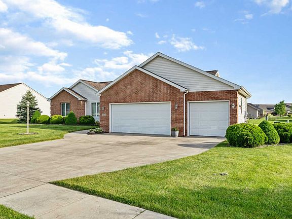 2nd image of 1252 W Crooked Tree Dr