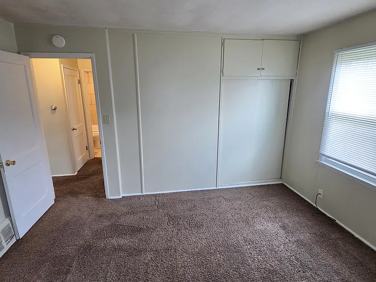 1524 W Kettelle St — Photo 5