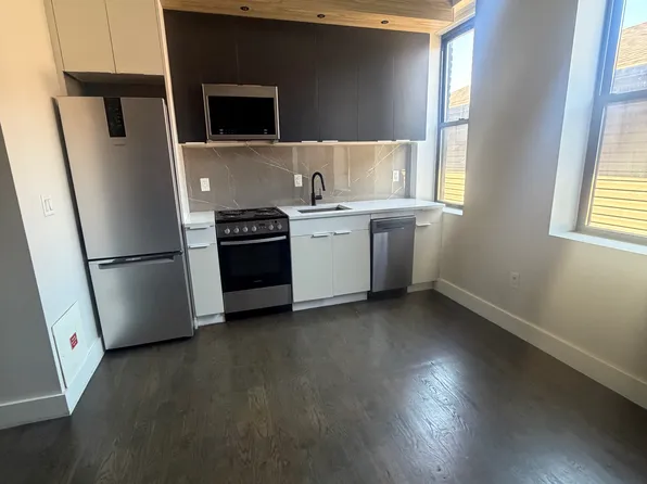 63 Irving St, Jersey City, NJ