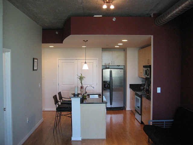 Gorgeous contemporary space w/ great colors. This unit offers a fresh feel!