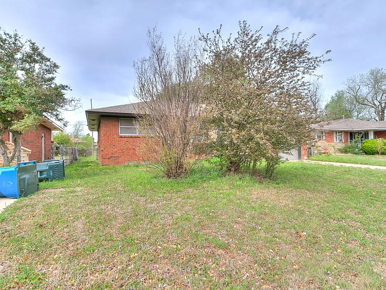 721 E Bouse Dr — Photo 30