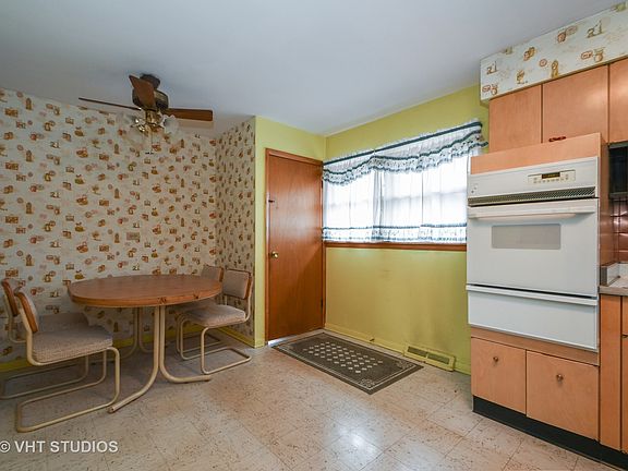 4th image of 8836 S 55th Ct