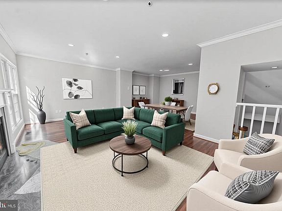 4th image of 9303 Frensham Ct