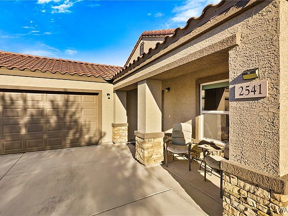 3rd image of 2541 E Halycone Drive