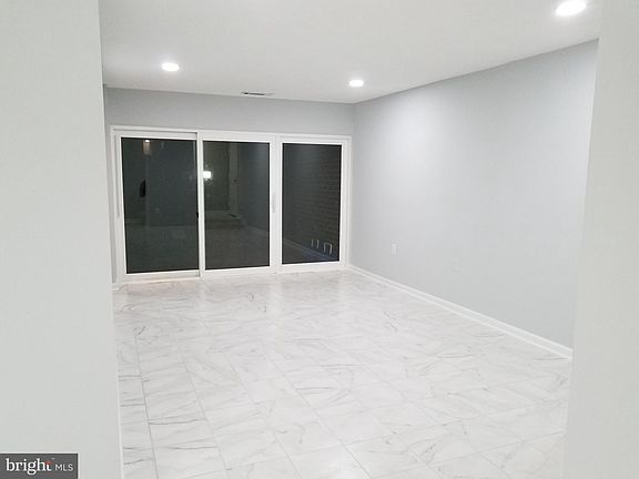 2nd image of 444 Girard St APT 289