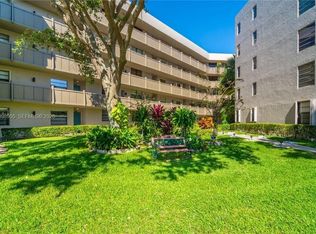 1100 Colony Point Cir APT 105, Hollywood, FL 33026