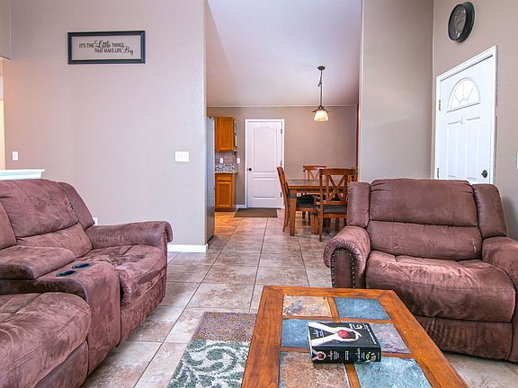 2nd image of 2707 Port St