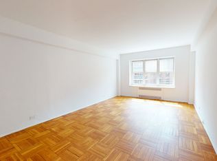 10106 67th Dr APT 2E, Forest Hills, NY 11375