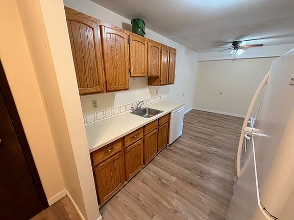 5th image of 3610 43rd Ave NW #121