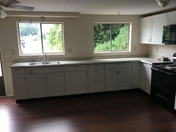 2nd image of 209 Elmer Ave