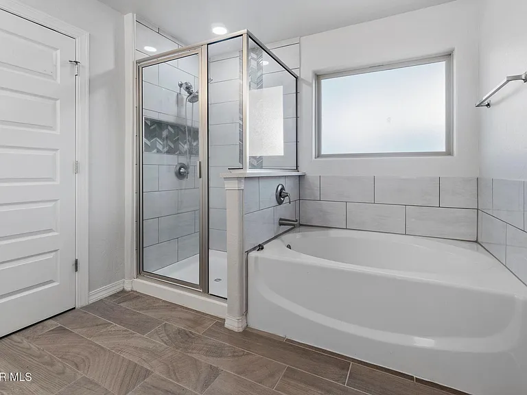 917 Airship Pl — Photo 26