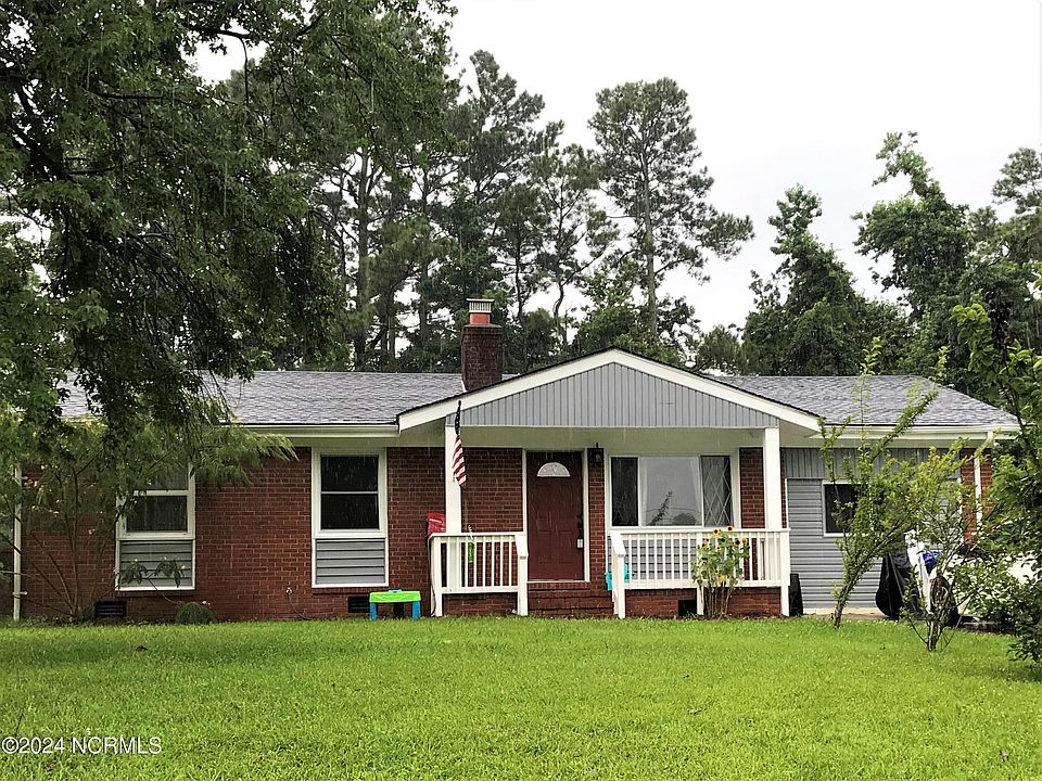 1st image of 26 Berkshire Dr
