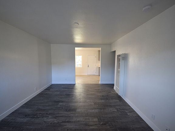3rd image of 4309 W Adams Blvd #3