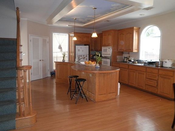 5th image of 2405 Cassie Ln