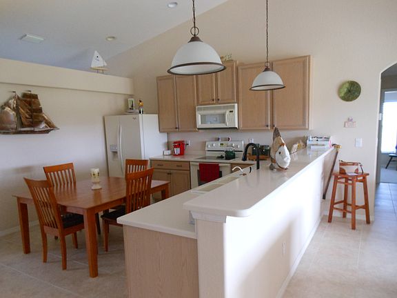 5th image of 1029 NW 33rd Pl