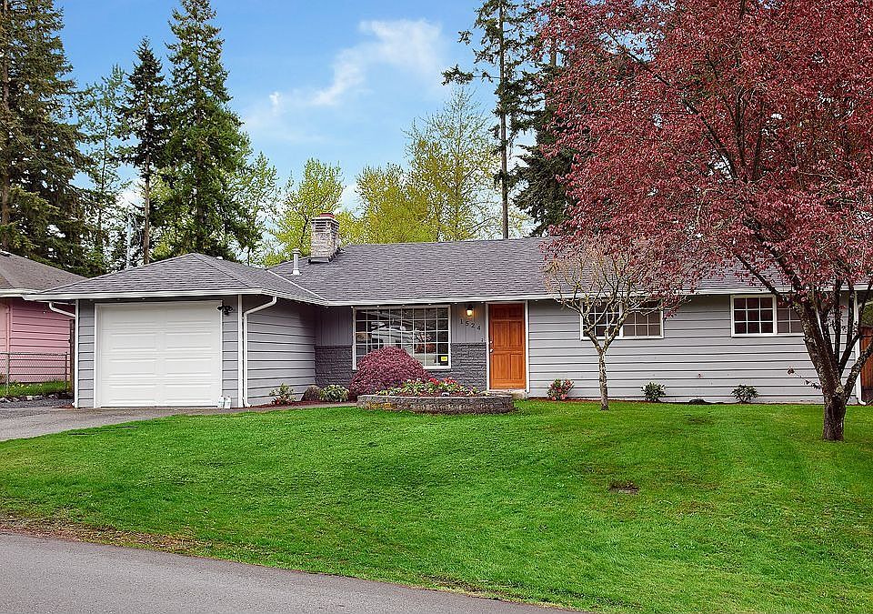 1st image of 1524 218th St SW