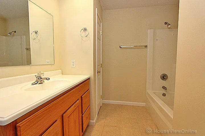 2970 Shamrock Ct — Photo 14